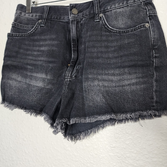 BDG x Urban Outfitters Stretch High Rise Girlfriend Denim Shorts Women's Size 30 - Picture 2 of 8